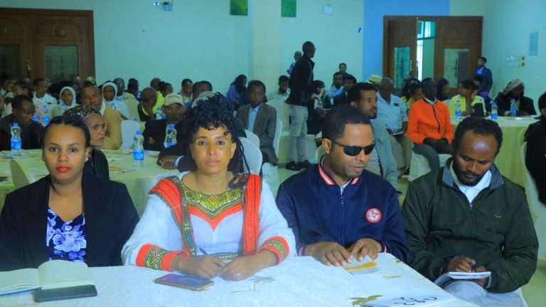 አካል ጉዳተኞች  እና ልዩ ፍላጐቶቻቸው