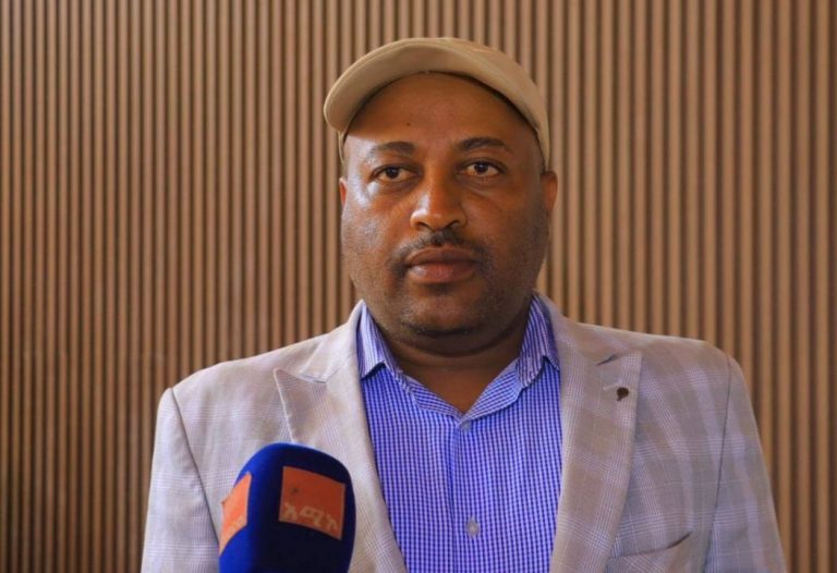 ኤግዚቢት ምንድን ነዉ?