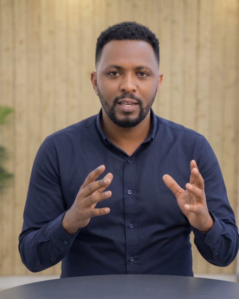     “ቃላት የልጆችን መሰረት ይገነባል ፤ ያፈርሳል”